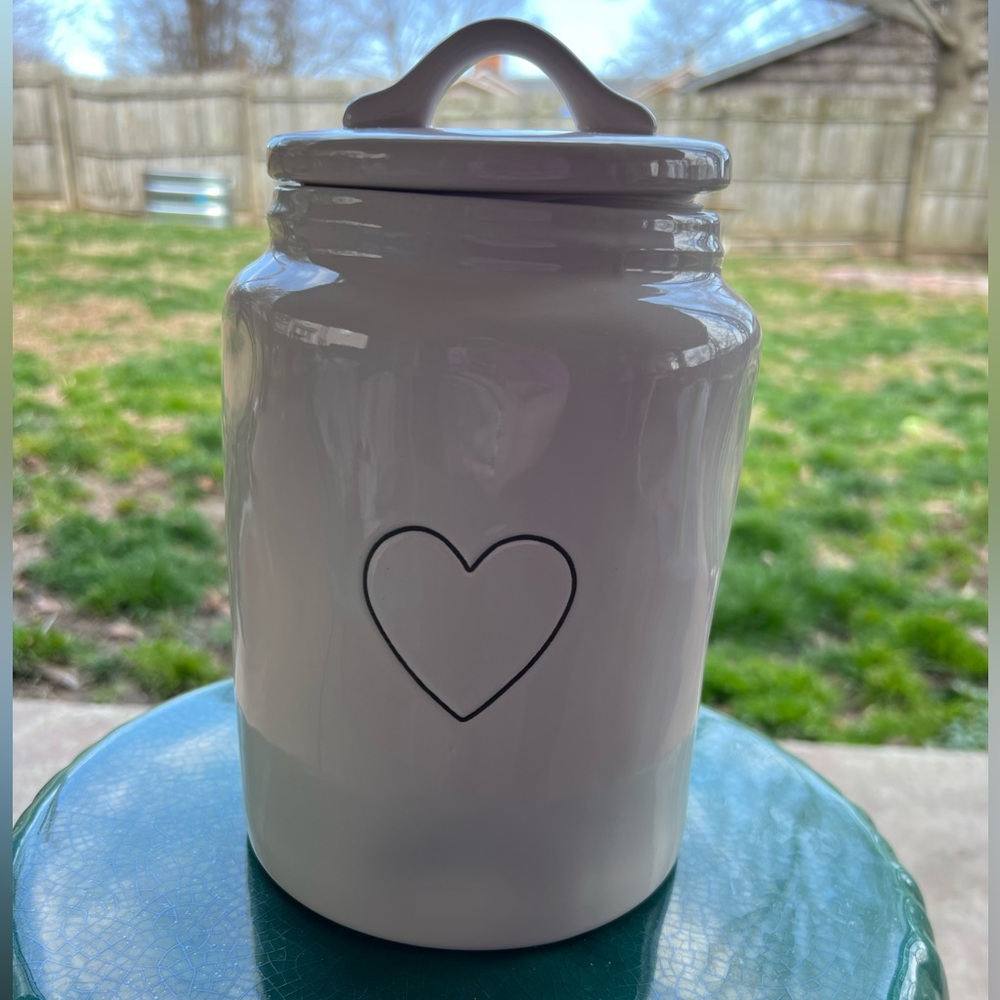 Rae Dunn- Heart Canister